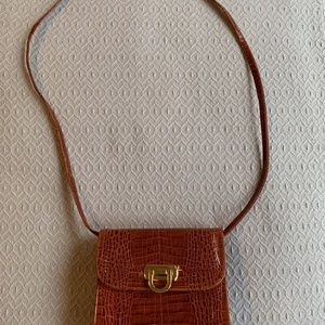 Frenchy vintage crossbody handbag